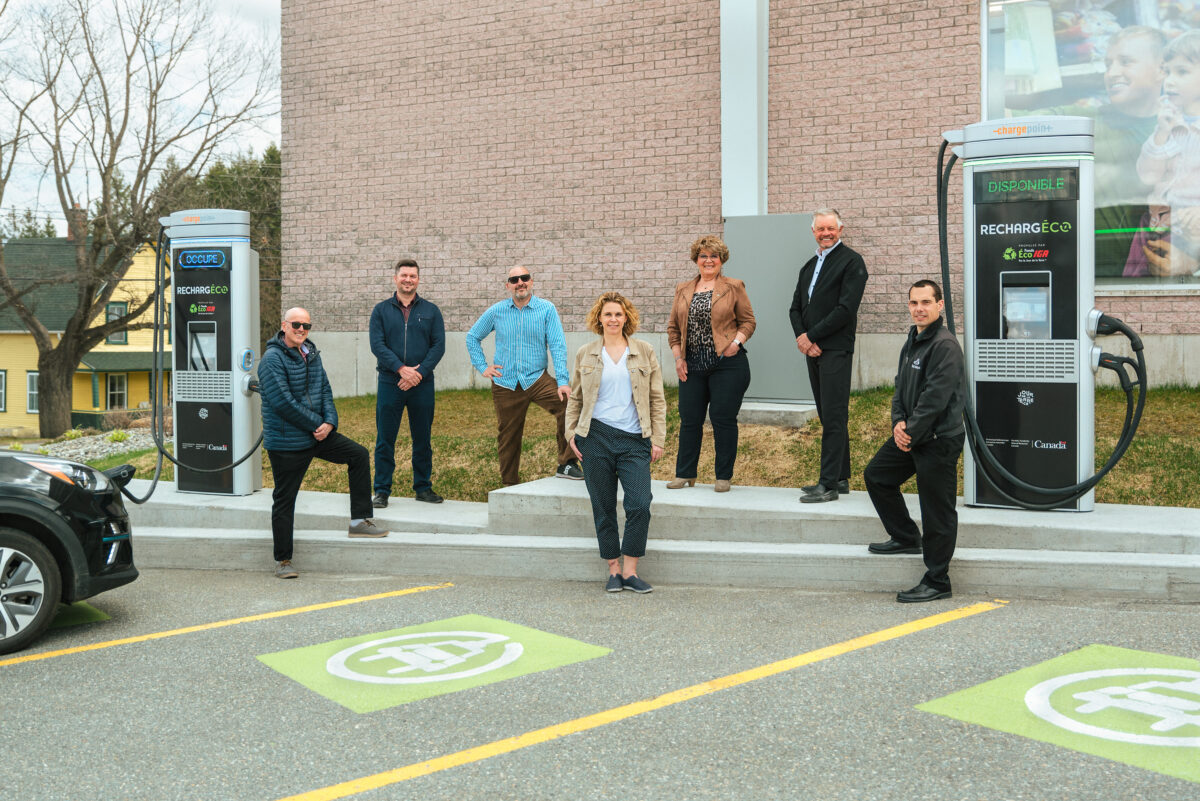 Des Nouvelles Bornes De Recharge Rapides Pour Voitures Lectriques